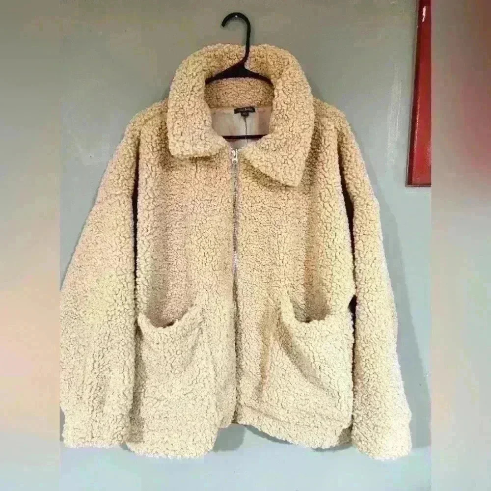 NWOT Wild Fable oversized sherpa jacket light pink brown zipper size M/L